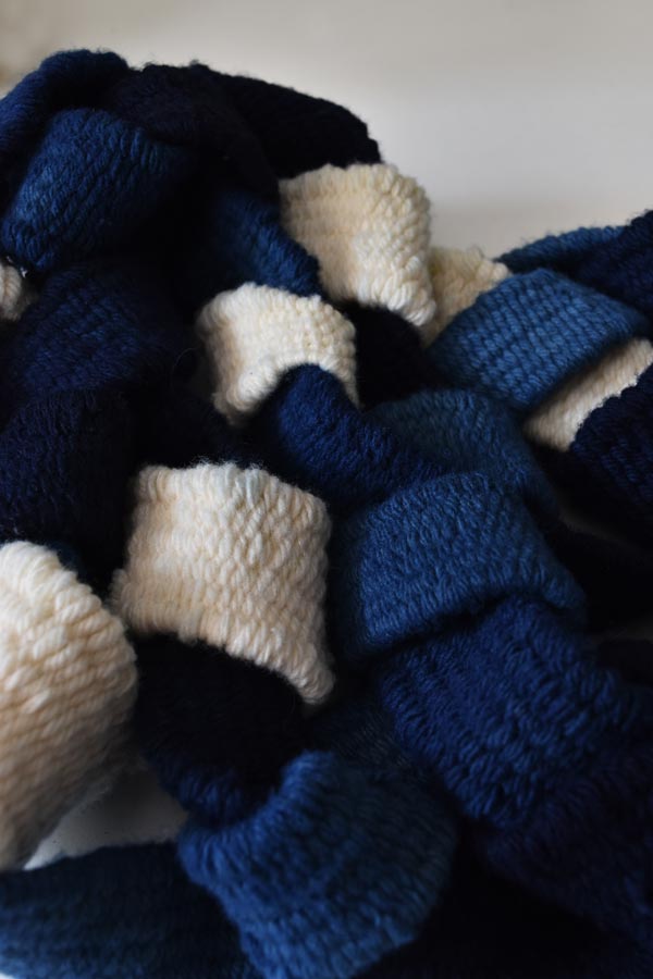 tissage et teinture indigo ©candiceaubertdho